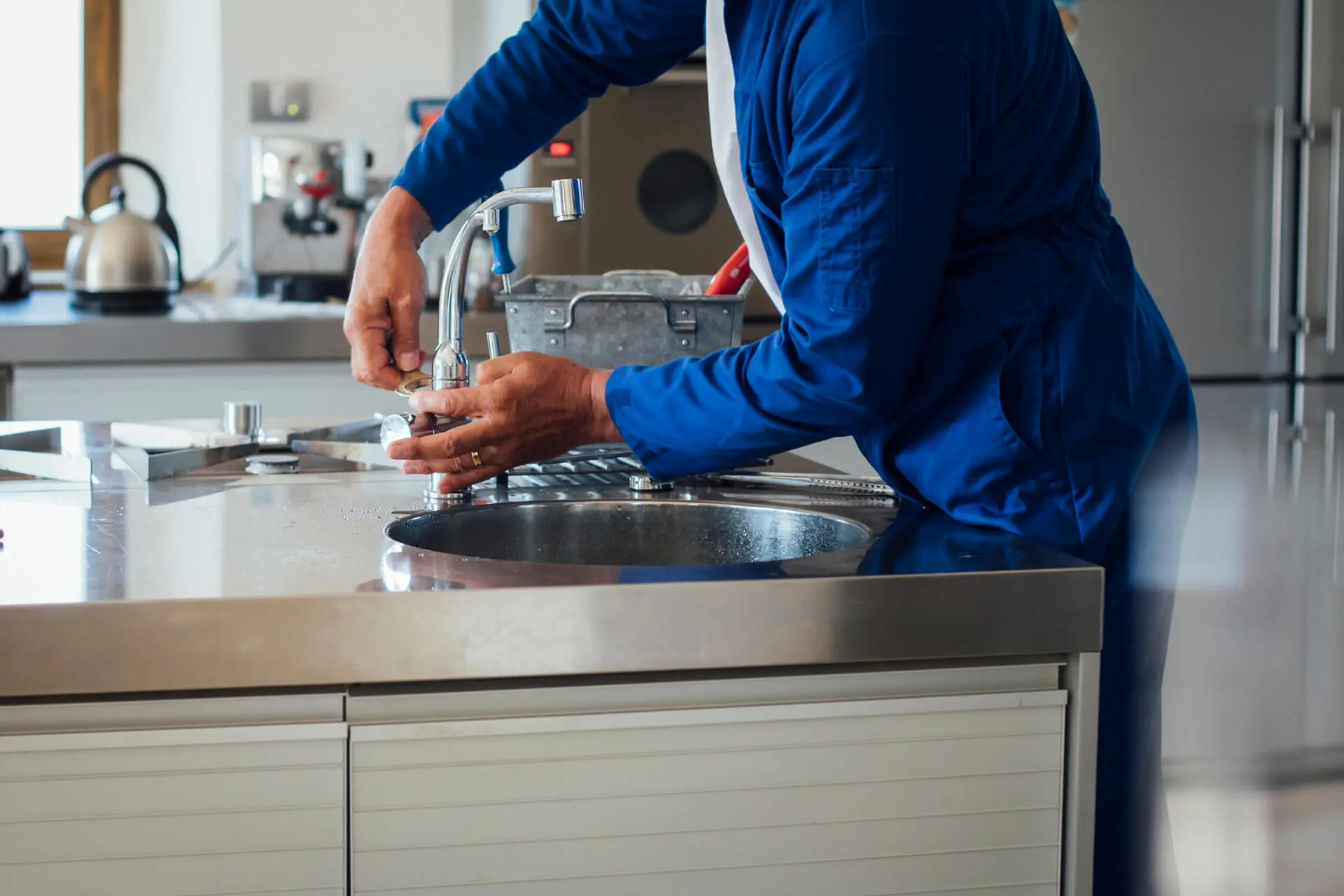 woekerprijzen-spoeddienst-herkennen-keuken-herstelling